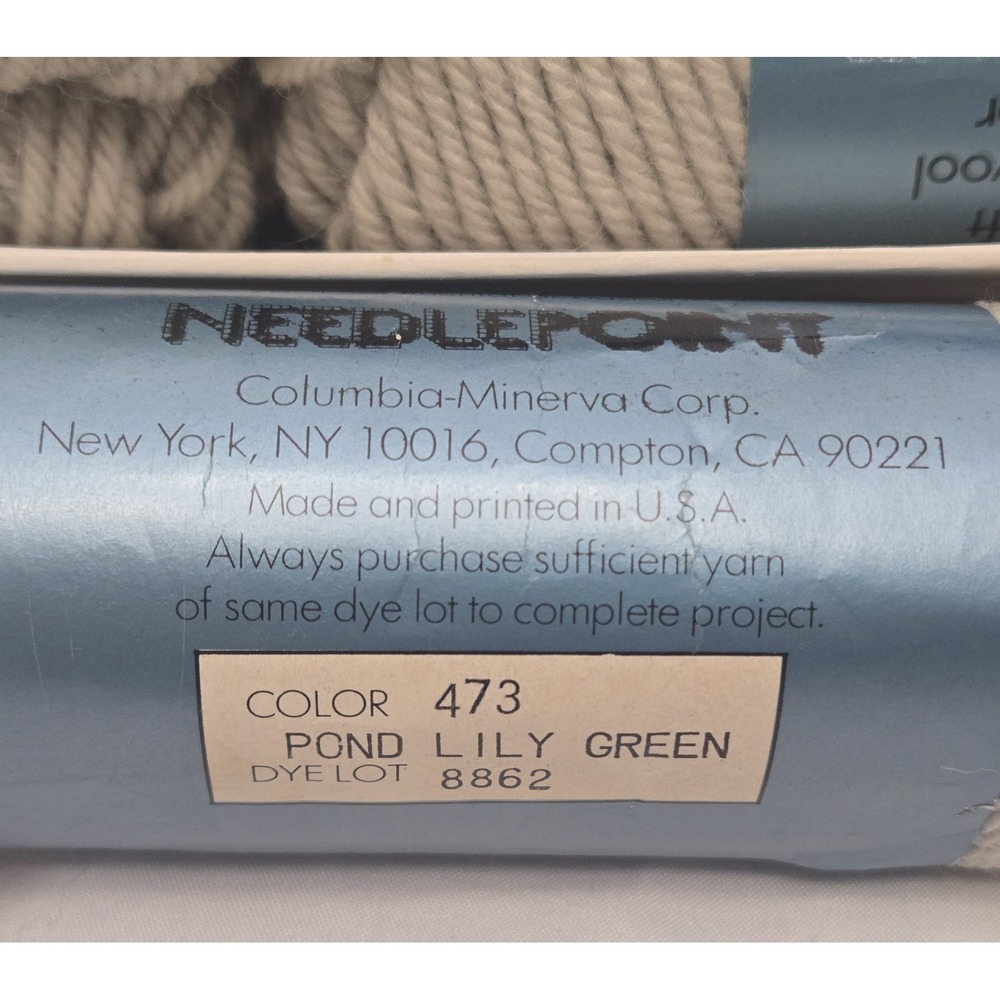 VTG Columbia Minerva Tapestry Yarn Lot 26 Skeins Pond Lily Green 473 100% Wool - Picture 5 of 8